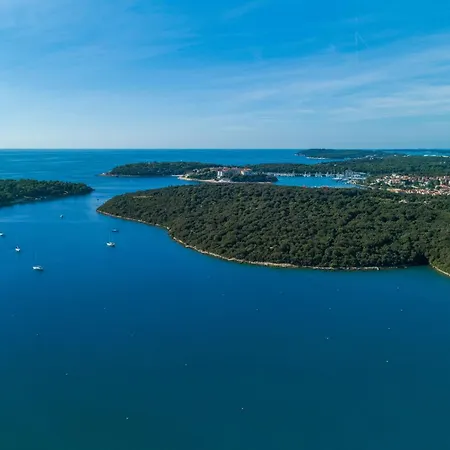 Jadranka * プーラ